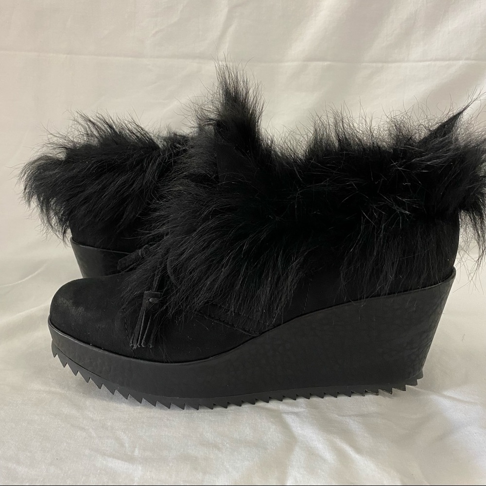 Pedro Garcia Ubon Black Shearling lined Suede Wedge Ankle Boots Size 8.5